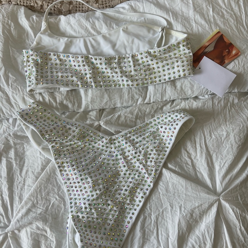 Embellished V-Shaped High Leg Cheeky Bikini Bottoms